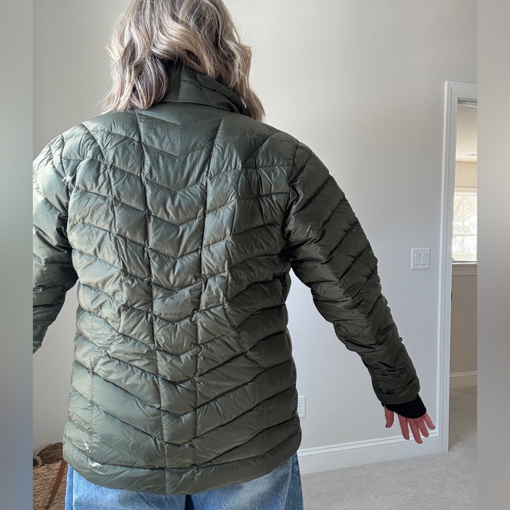 Columbia Women's Olive Puffer Jacket - Picture 2 of 4
